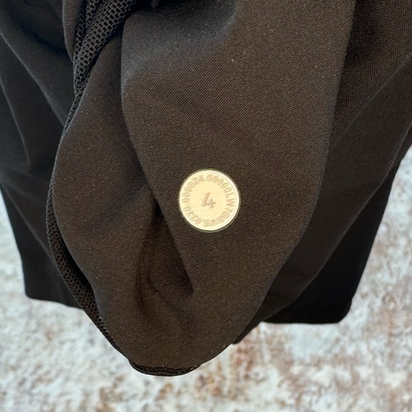 Lululemon Stroll at Sundown Short 3" - Picture 3 of 5